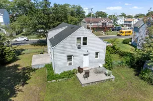 212 Seeley Ave, Keansburg, NJ 07734 - Photo 9