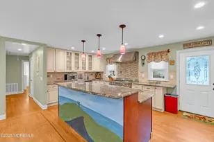 28 Princeton Dr, Howell Township, NJ 07731 - Photo 5