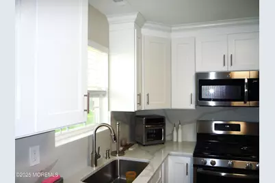 51 Pagoda Lane, Freehold, NJ 07728 - Photo 11