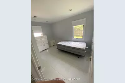 921 Woodgate Avenue, Long Branch, NJ 07740 - Photo 5