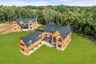 4 Lourdes Ct, Farmingdale, NJ 07727 - Photo 3