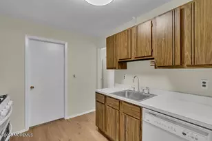 7 Cardinal Ln, Howell Township, NJ 07731 - Photo 11