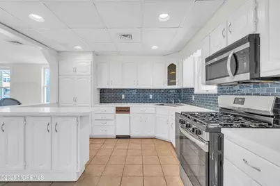 98 Seabreeze Avenue, Middletown, NJ 07748 - Photo 15