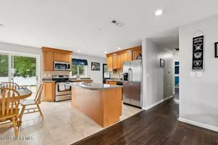 203 Lorraine Pl, Brick, NJ 08724 - Photo 9