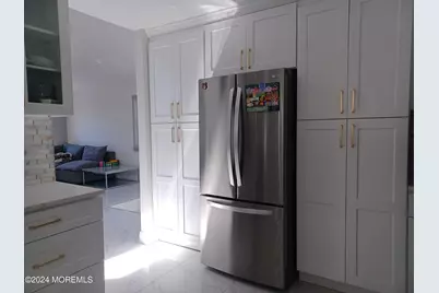 240 Woodcrest Road, Oakhurst, NJ 07755 - Photo 5