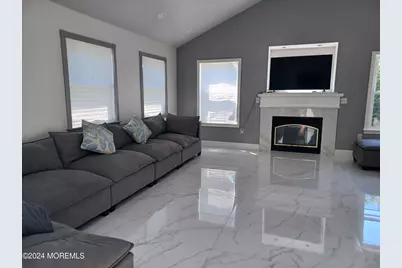 240 Woodcrest Road, Oakhurst, NJ 07755 - Photo 7