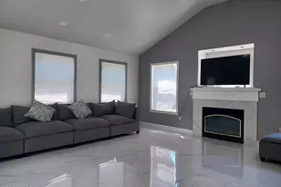 240 Woodcrest Rd, Oakhurst, NJ 07755 - Photo 9