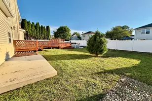 21 Stemler Dr, Cliffwood, NJ 07721 - Photo 17