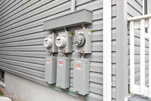 216 Delaware St, Elizabeth Port, NJ 07206 - Photo 3