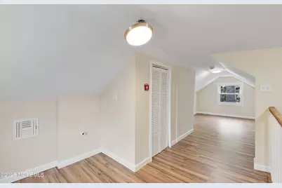 216 Delaware Street, Elizabeth Port, NJ 07206 - Photo 33