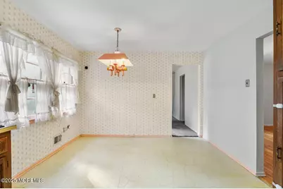 12 Meadowbrook Lane, Freehold, NJ 07728 - Photo 13