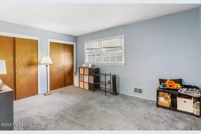 12 Meadowbrook Lane, Freehold, NJ 07728 - Photo 15