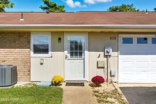 12B Yorkshire Ct, Manchester Township, NJ 08759 - Photo 3