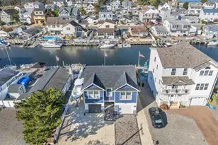 21 Compass Rd, Waretown, NJ 08758 - Photo 3