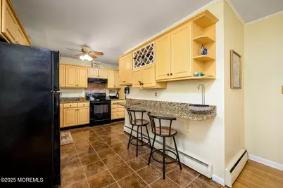 22 Kenmore Road, Freehold, NJ 07728 - Photo 5