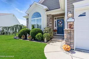 8 Ventnor Ct, Waretown, NJ 08758 - Photo 5