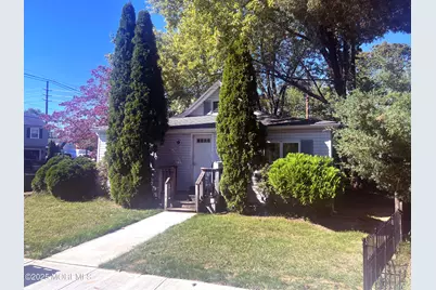 310 East Road, Belford, NJ 07718 - Photo 1