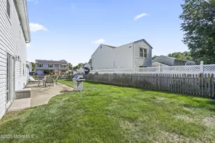 51 Angela Cir, Hazlet Township, NJ 07730 - Photo 35