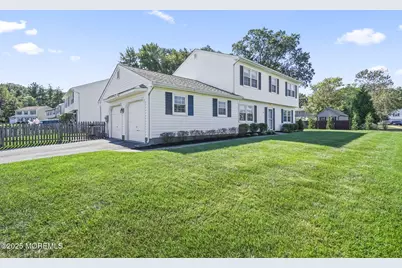 51 Angela Circle, Hazlet Township, NJ 07730 - Photo 3