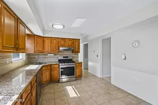 51 Angela Cir, Hazlet Township, NJ 07730 - Photo 11