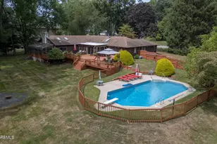 10 Deercrest Dr, Holmdel, NJ 07733 - Photo 57