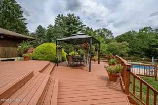 10 Deercrest Dr, Holmdel, NJ 07733 - Photo 33