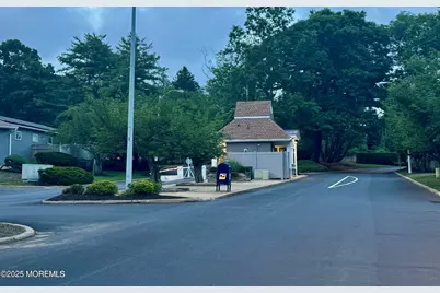 143 Lexington Court, Red Bank, NJ 07701 - Photo 3