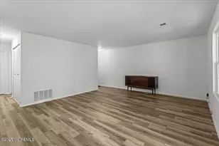 2517 Waters Edge Dr, Toms River Township, NJ 08753 - Photo 35