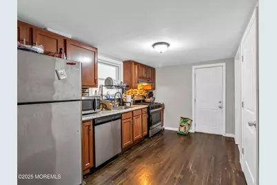 327 Fulton Street, Elizabeth Port, NJ 07206 - Photo 11