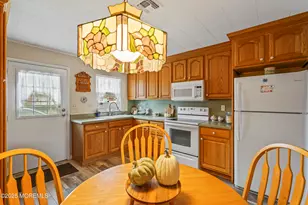 240B Huntington Dr, Lakewood, NJ 08701 - Photo 5