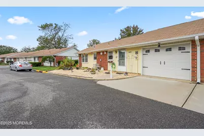 240B Huntington Drive, Lakewood, NJ 08701 - Photo 17