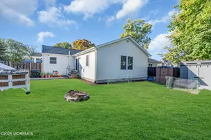 21 Frances Dr, Freehold, NJ 07728 - Photo 11