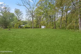 393 E Millstream Rd, Cream Ridge, NJ 08514 - Photo 27