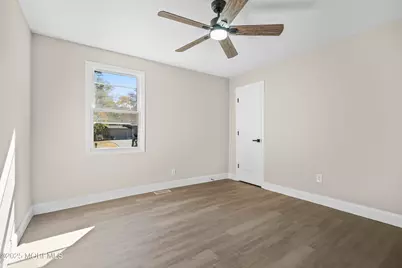 393 E Millstream Road, Cream Ridge, NJ 08514 - Photo 13