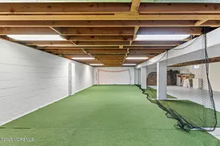 2 Pomo Ct, Middletown, NJ 07748 - Photo 35