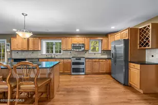 2 Pomo Ct, Middletown, NJ 07748 - Photo 7