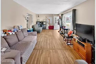 27 Runyon Avenue, Freehold, NJ 07728 - Photo 5