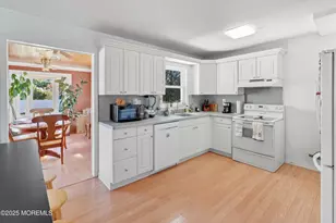 27 Runyon Ave, Freehold, NJ 07728 - Photo 9