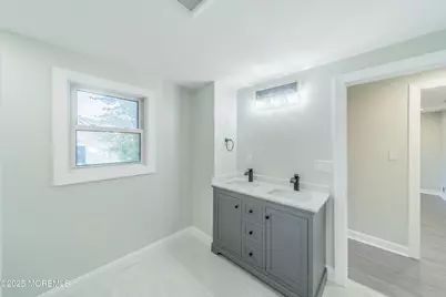 901 Palmer Avenue, Holmdel, NJ 07733 - Photo 9