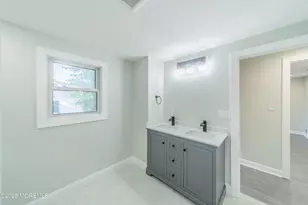 901 Palmer Ave, Holmdel, NJ 07733 - Photo 9