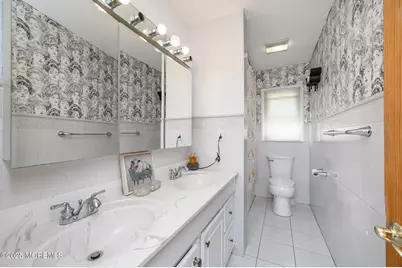 25 Highland Drive, Manalapan Township, NJ 07726 - Photo 13