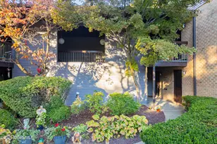 205 Covered Bridge Blvd, Manalapan Township, NJ 07726 - Photo 17