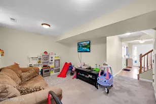 8 Abby Road, Farmingdale, NJ 07727 - Photo 5