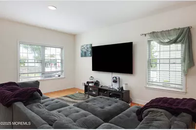 280 Linden Avenue, Middletown, NJ 07748 - Photo 7