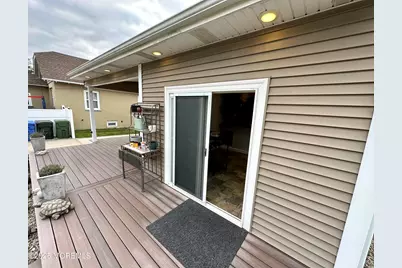 32 Villa Place, Eatontown, NJ 07724 - Photo 7