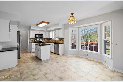 4 Westminster Drive, Allendale, NJ 08801 - Photo 9