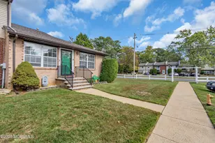 129 Camille Ct, Brick, NJ 08724 - Photo 17