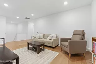 130 Woolley Ct, Oakhurst, NJ 07755 - Photo 15