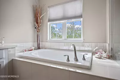 301 Colgate Way, Freehold, NJ 07728 - Photo 33