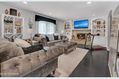 41 Longstreet Road, Manalapan Township, NJ 07726 - Photo 3